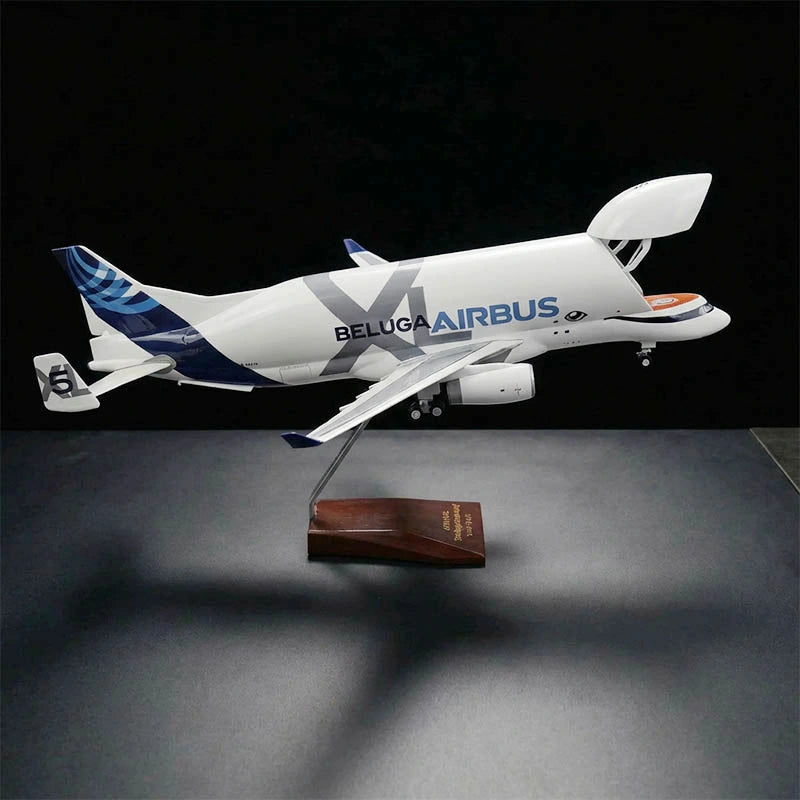 large scale Airbus Beluga XL model airplane 1:150 detailed aircraft display model