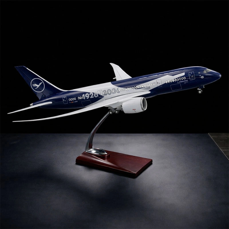 Boeing 787-9 Dreamliner 1:130 Scale