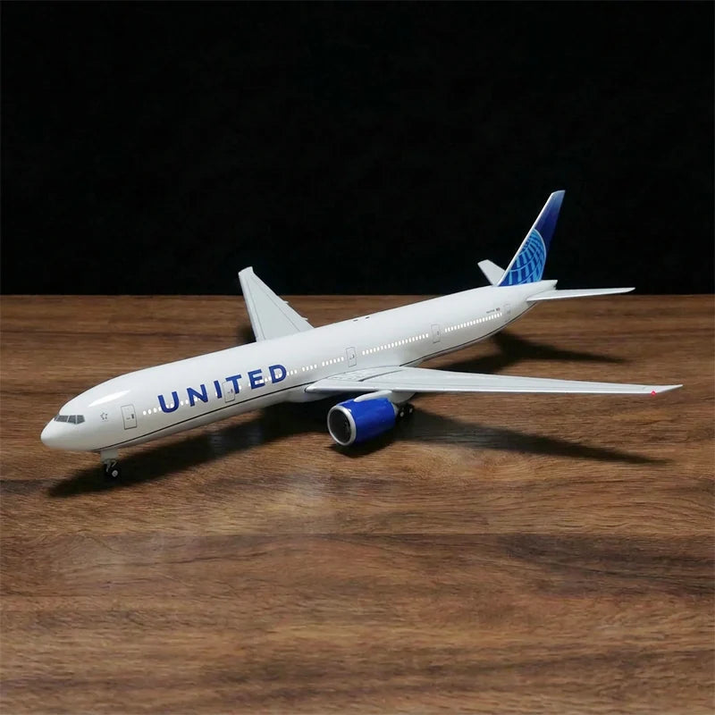 United Airlines Boeing 787 Dreamliner 1:130 Scale