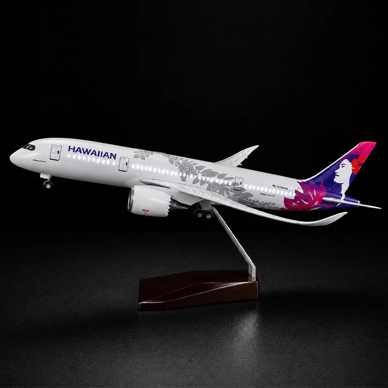 Hawaiian Airlines Boeing 787-9 Dreamliner 1:130 Scale