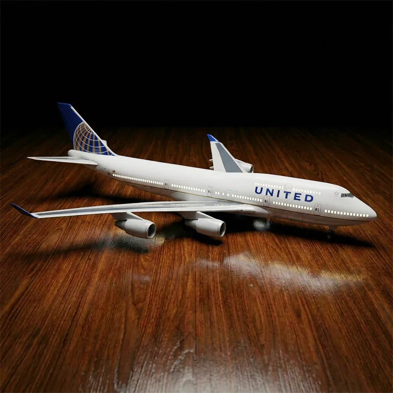 United Airlines Boeing 747 1:150 Scale