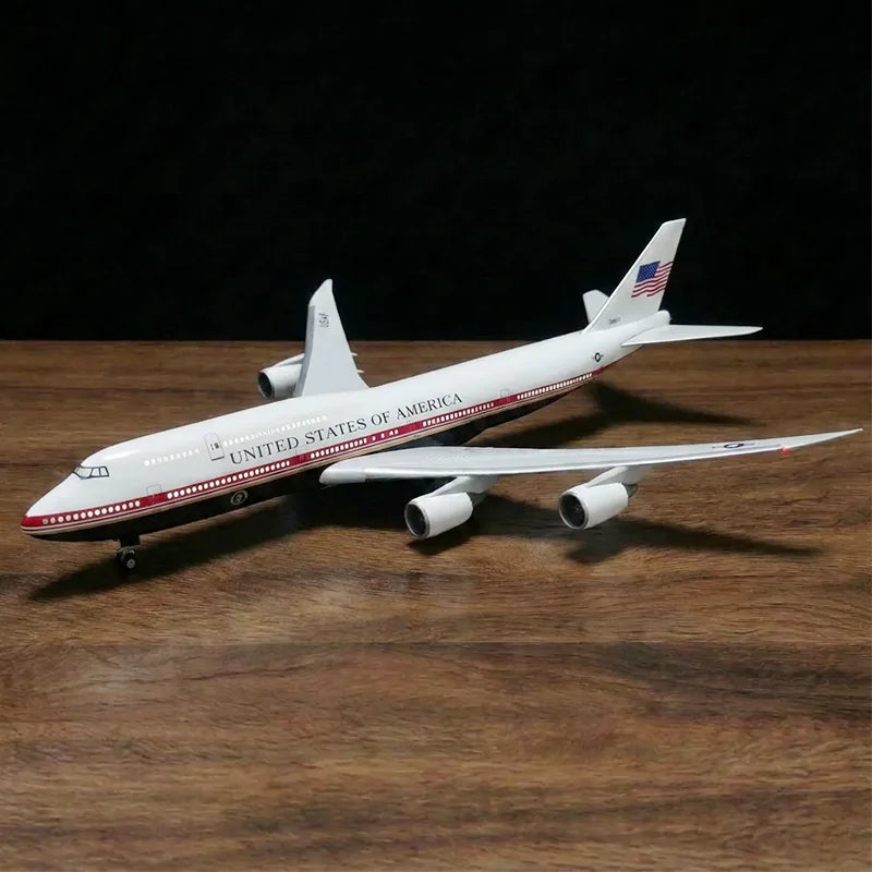 United States Air Force One VC-25A 1:150 model aircraft with sound-activated cabin lights and display stand.