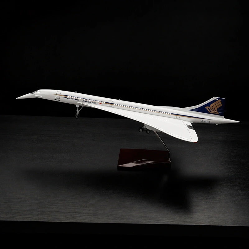 large scale Concorde model airplane 1:125 Singapore Airlines British Airways livery detailed aircraft display model