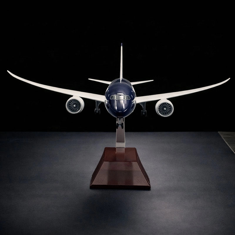 Boeing 787-9 Dreamliner 1:130 Scale