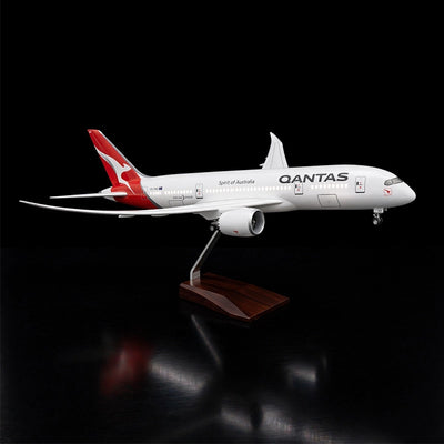 Qantas Boeing 787-9 Dreamliner 1:130 Scale