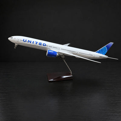 United Airlines Boeing 787 Dreamliner 1:130 Scale