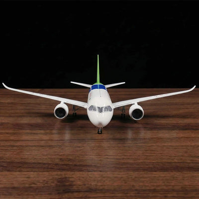 COMAC C919 1:82 Scale