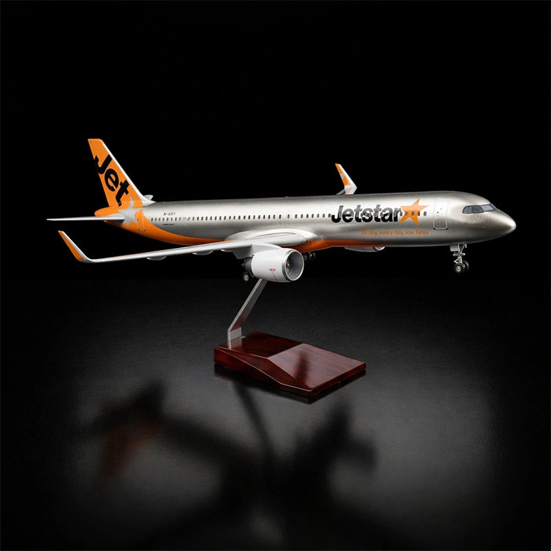 Jetstar Airbus A321neo 1:100 Scale