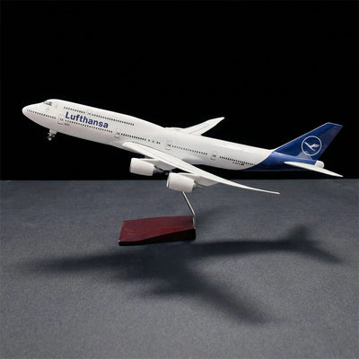Lufthansa Boeing 747-8 1:160 Scale
