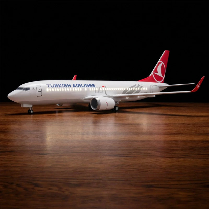 Turkish Airlines Boeing 737-800 1:85 Scale